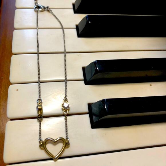 Vintage Avon Heart Rhinestone 12" Bracelet! - Picture 3 of 9